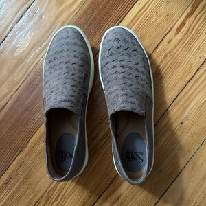 Sofft Urban Grey Leather Slip on Sneakers Somers iii Pavement